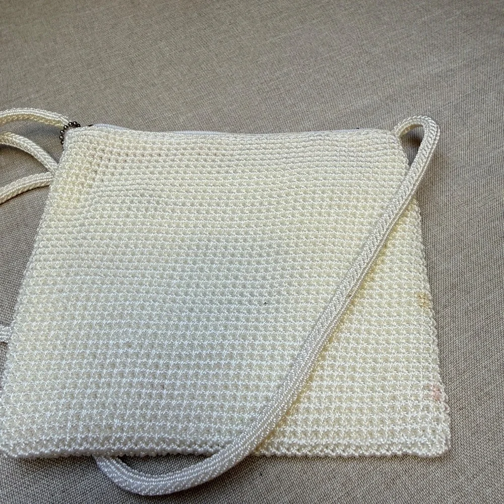 The Sak Ivory Cream Crochet Crossbody Bag Purse Clean